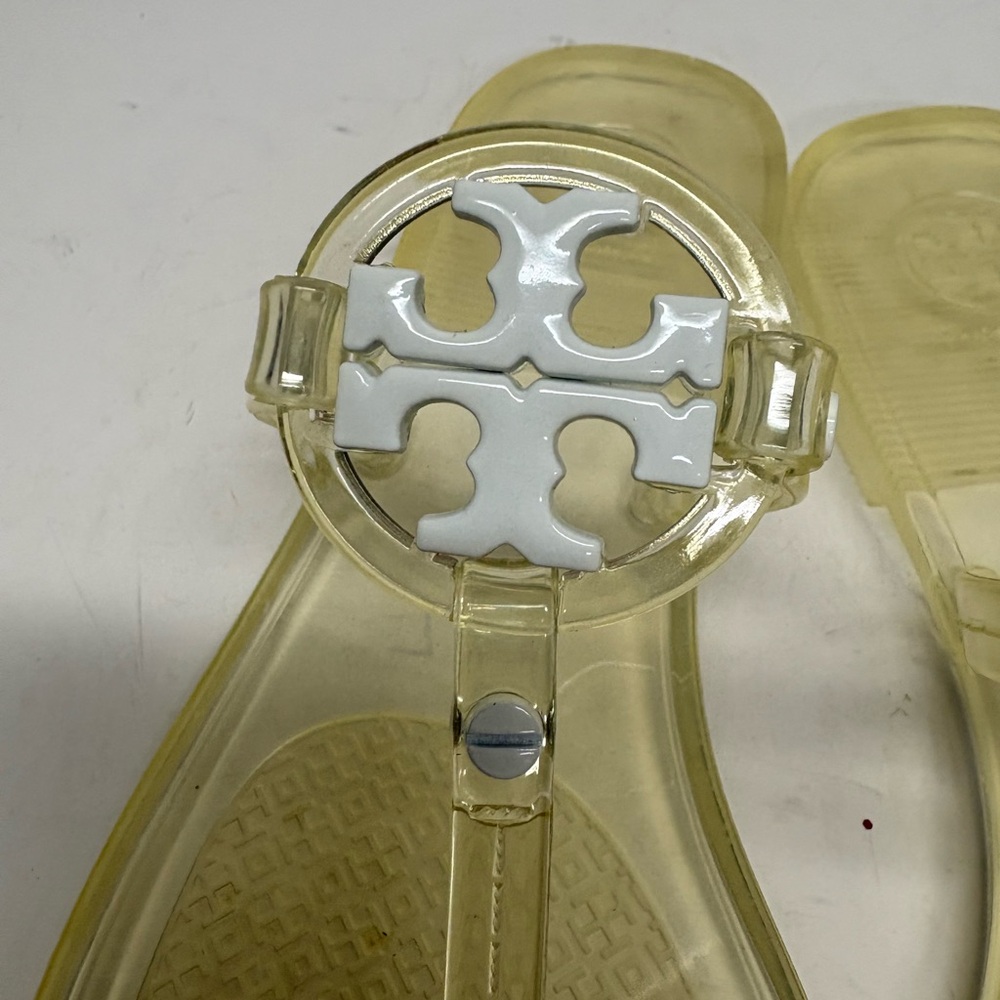 Tory Burch Jelly Logo Thong Sandals in Pale Yellow Size 7 - Picture 4 of 8